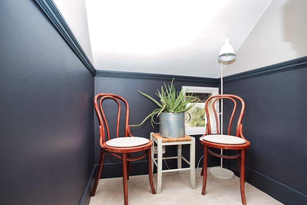 Restful And Cosy 4 Bed Home Minutes From The Beach Sandgate Εξωτερικό φωτογραφία